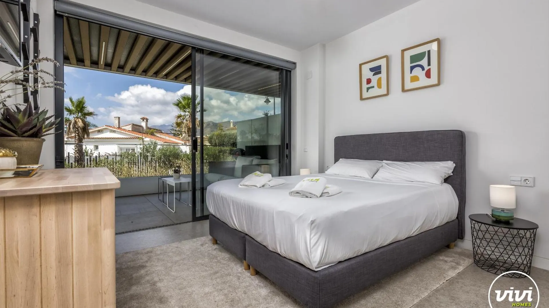 Vivi Homes - Galatea Pool, Gym, Sauna & Beach Torremolinos Spain
