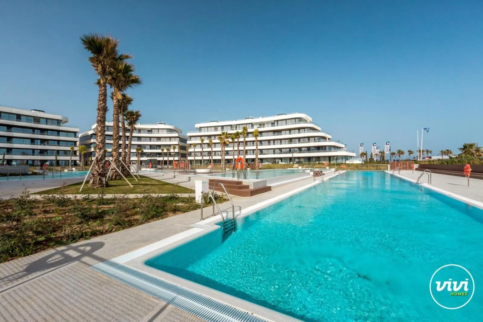 Vivi Homes - Galatea Pool, Gym, Sauna & Beach Torremolinos Spain